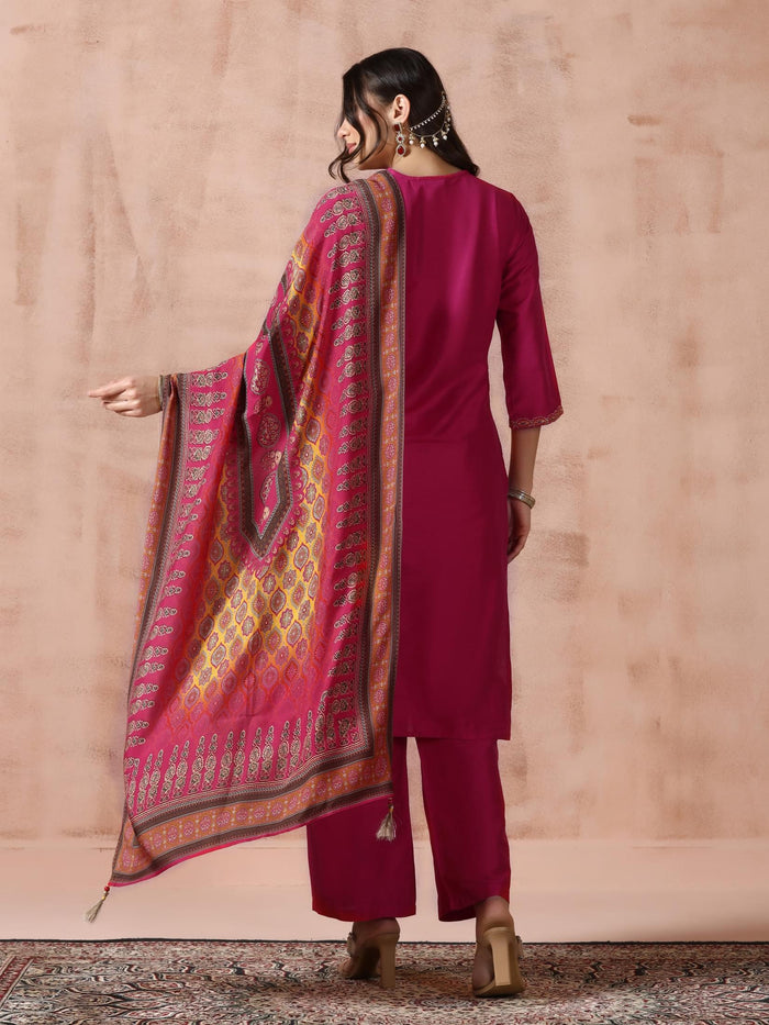Women Fuchsia Silk Blend Embroidered Kurta Comfort Pant Dupatta.