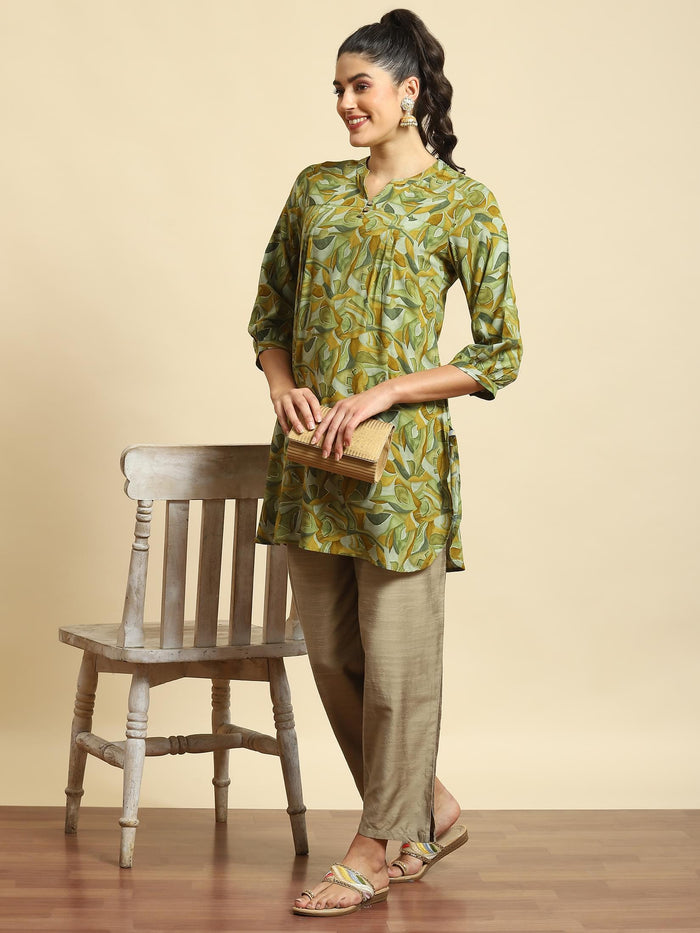 Women Green Abstract Print Tunic.