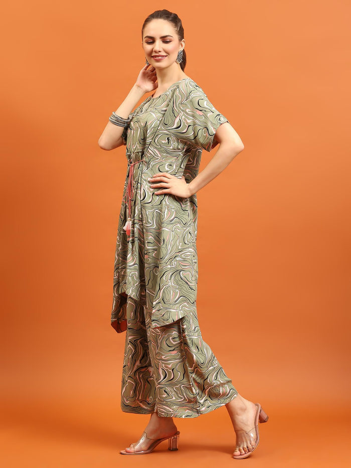 Women Green Abstract Printed Co-Ord Set.