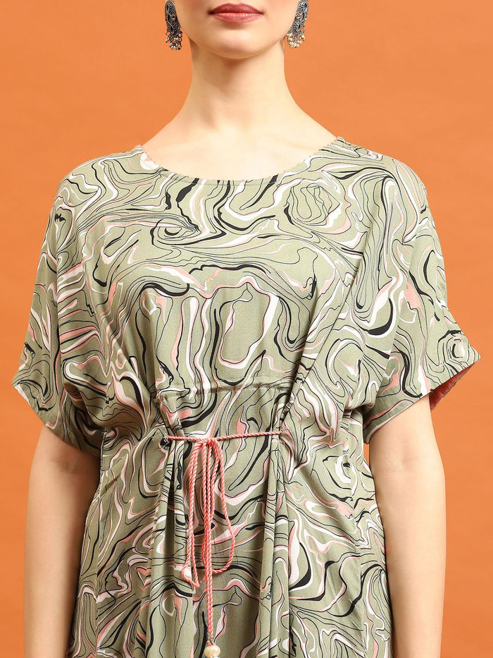 Women Green Abstract Printed Co-Ord Set.