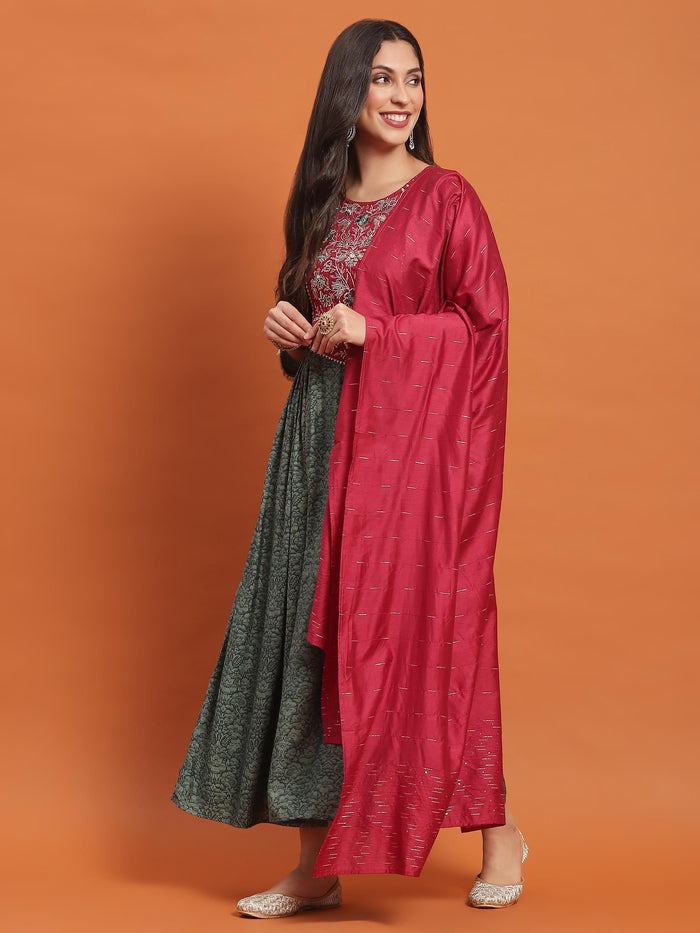 Women Green Embroidered Dress With Dupatta.