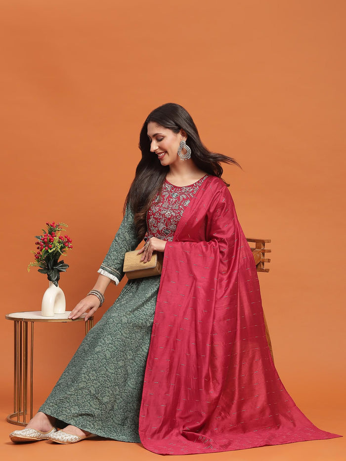 Women Green Embroidered Dress With Dupatta.