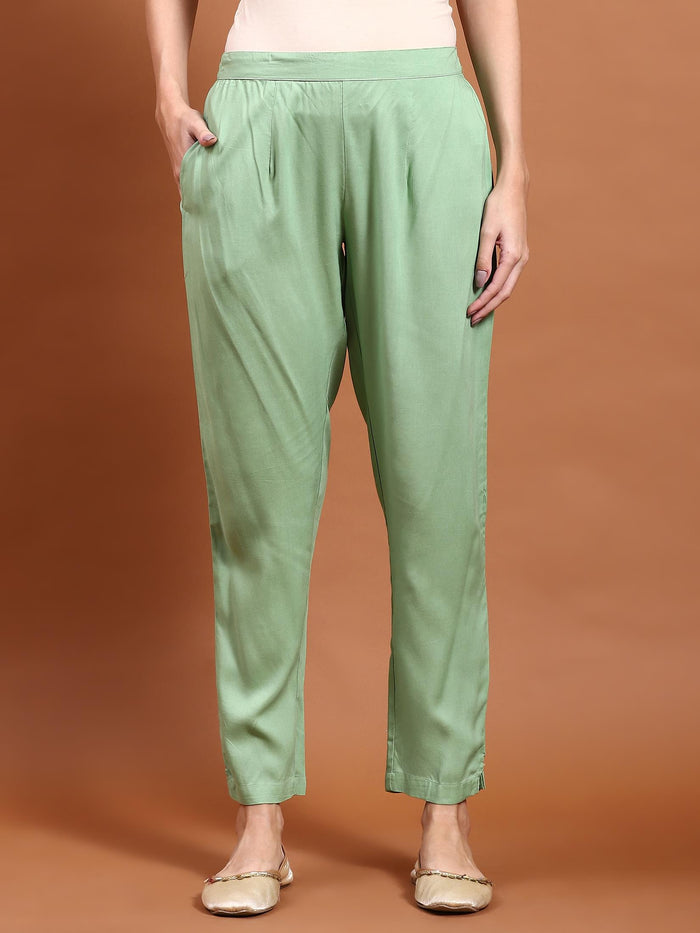 Women Green Floral Print Kurta Trouser Dupatta.