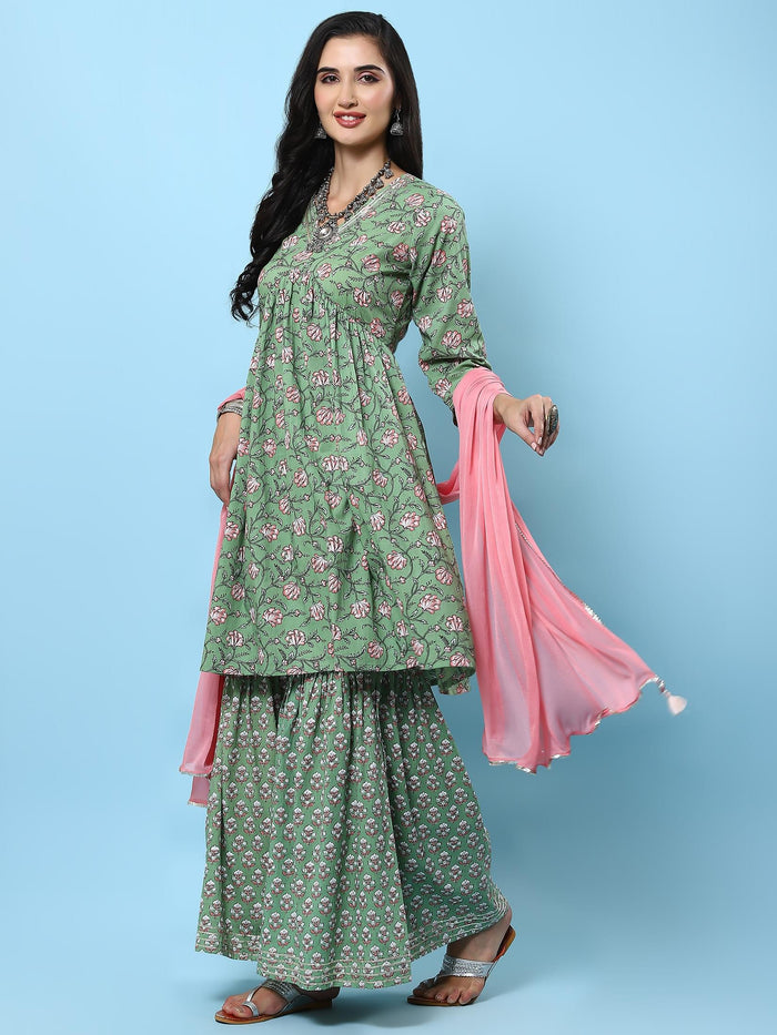 Women Green Floral Printed Kurta Sharara Dupatta.