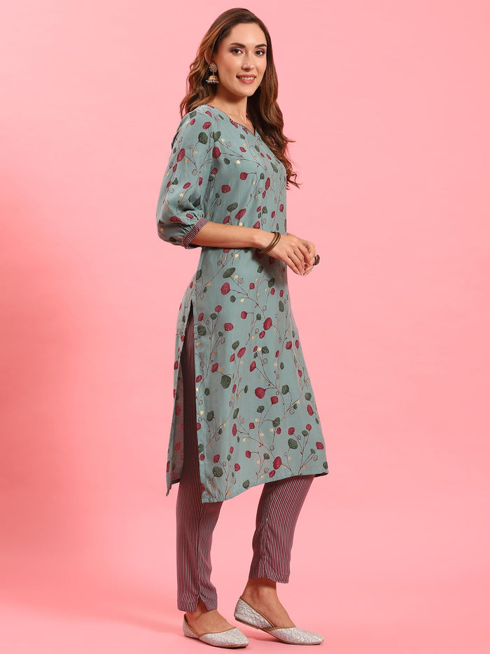 Women Green Floral Printed Kurta Trouser Dupatta.