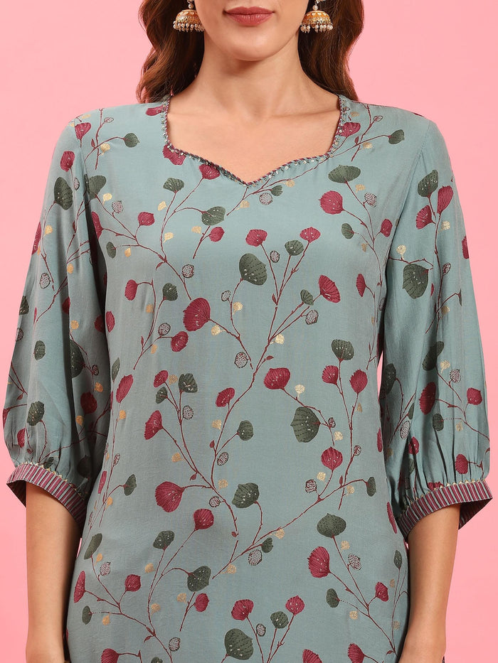 Women Green Floral Printed Kurta Trouser Dupatta.