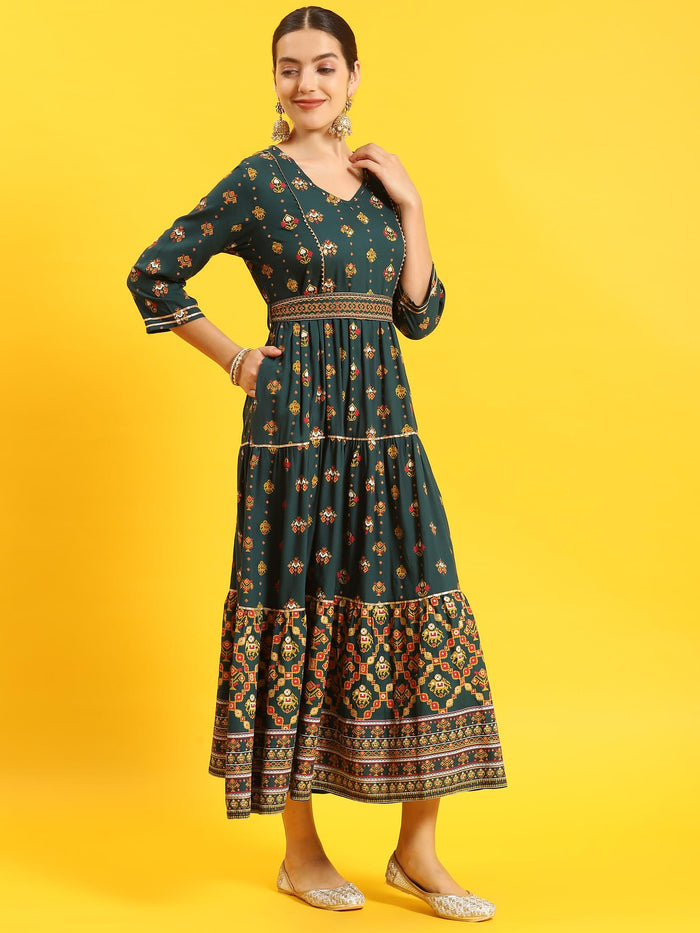 Women Green Geometric Print Dress.