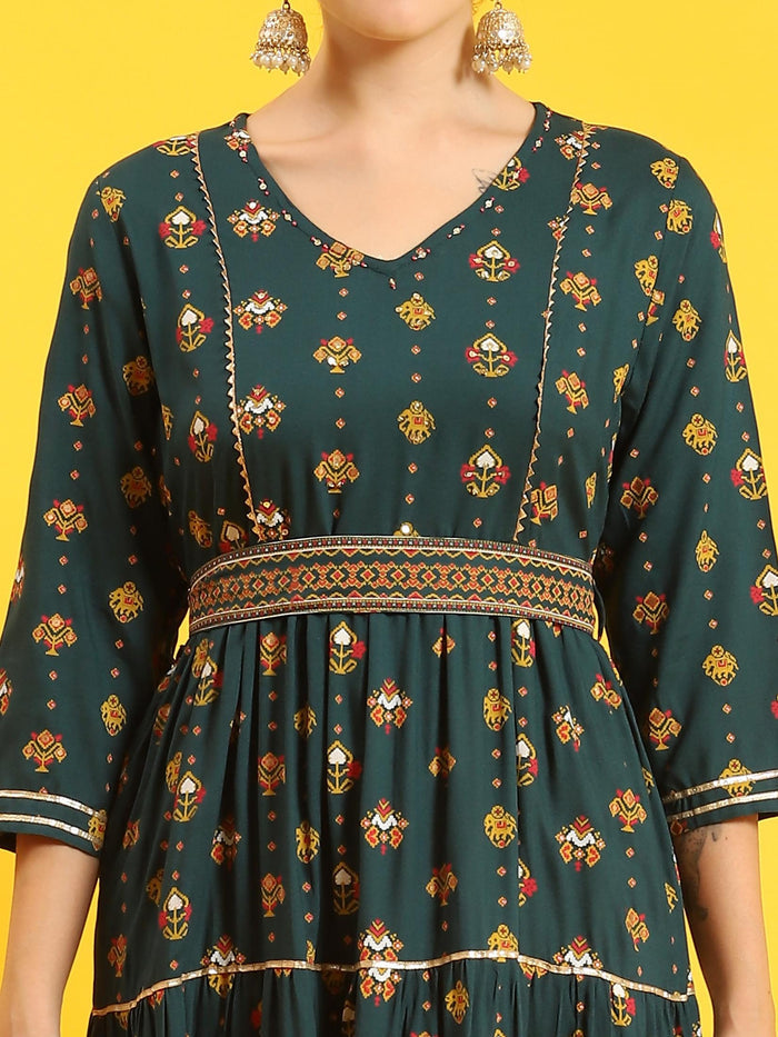 Women Green Geometric Print Dress.