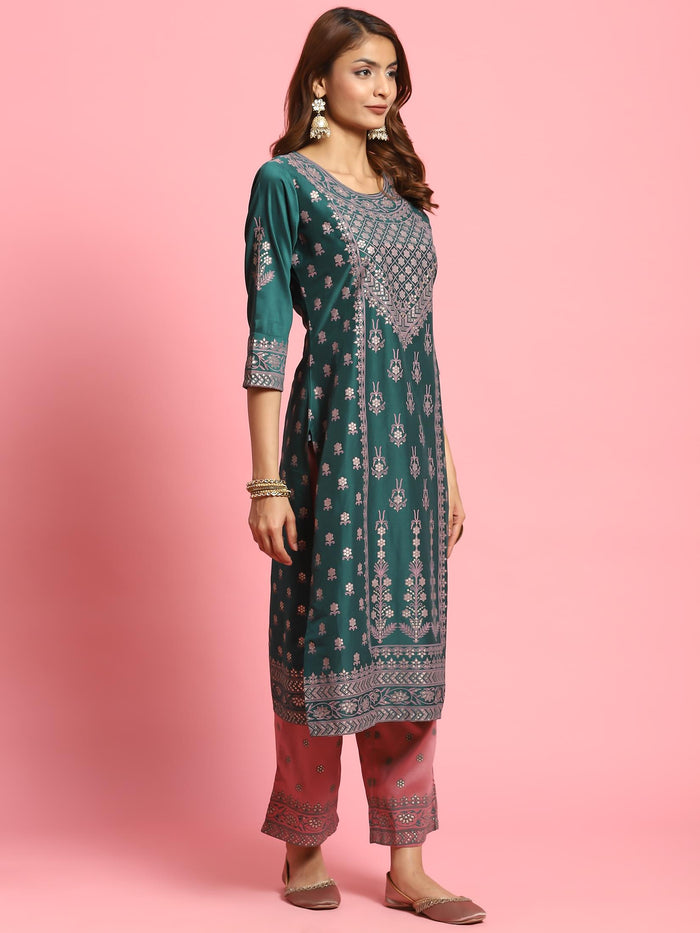 Women Green Ornamental Printed Kurta With Comfort Pant.