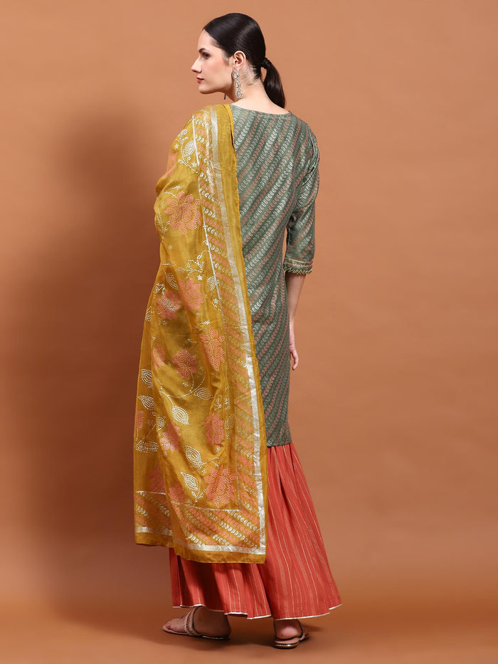 Women Green Printed Kurta Sharara Dupatta.
