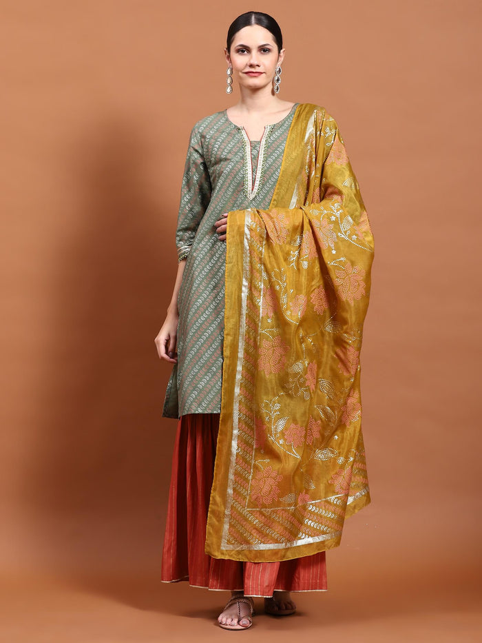 Women Green Printed Kurta Sharara Dupatta.