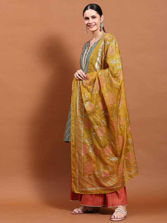 Women Green Printed Kurta Sharara Dupatta.