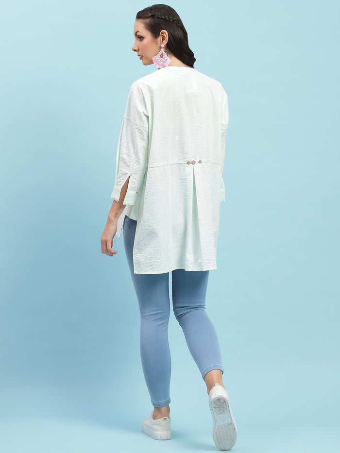 Women Green Solid Boxy Tunic.