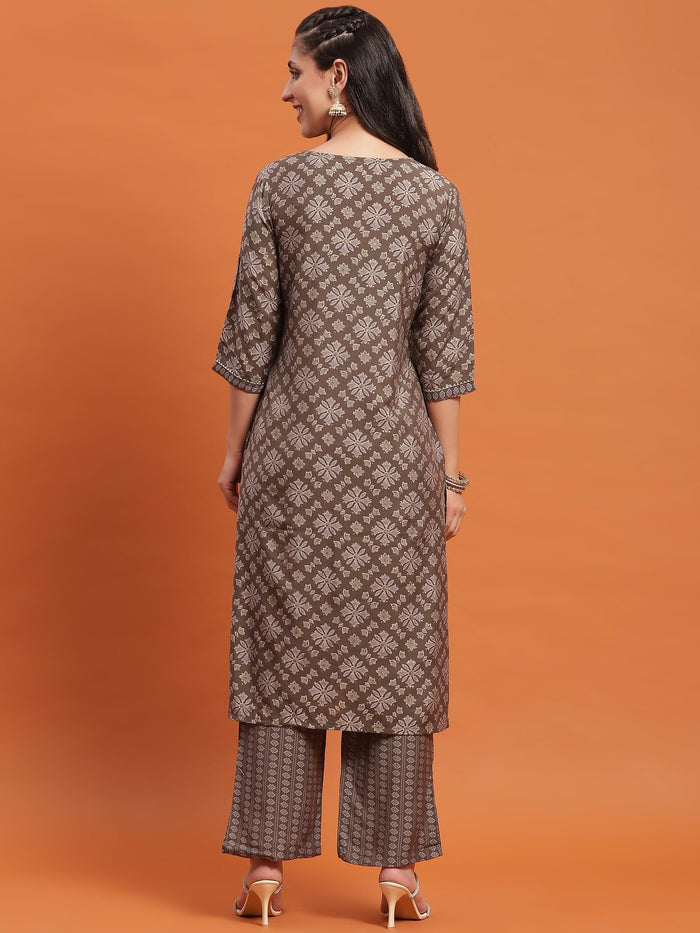 Women Grey Floral Print Kurta With Comfort Pant.