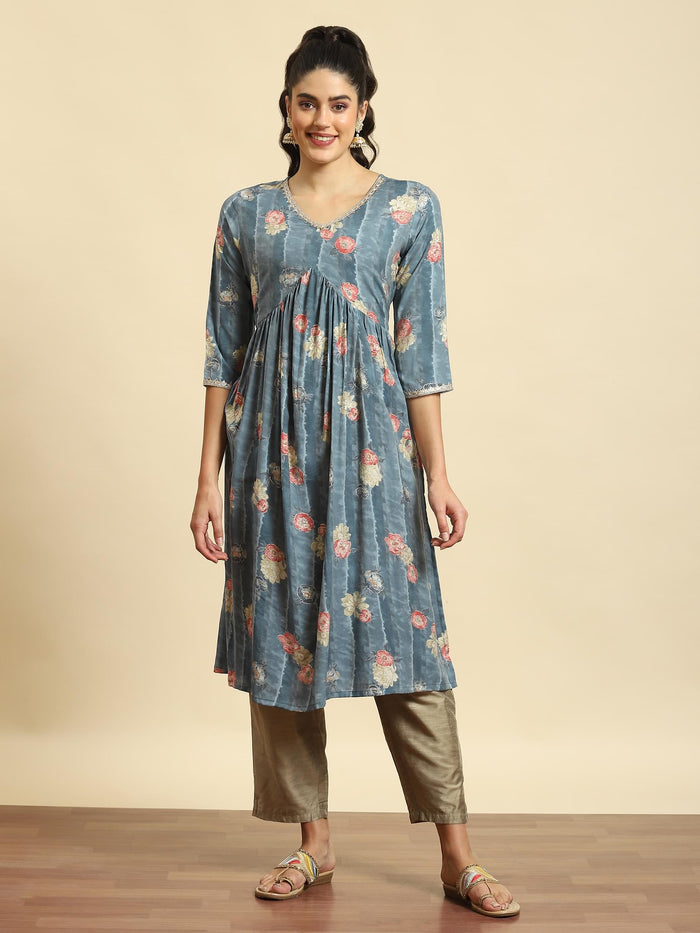 Women Grey Floral Print Kurta.