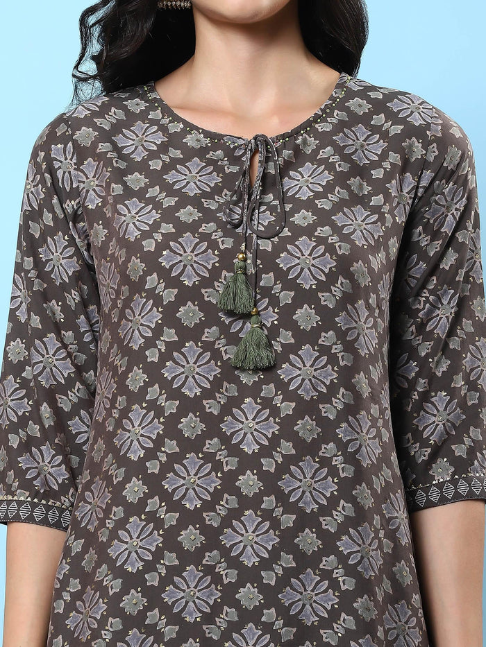 Women Grey Floral Printed Kurta Comfort Pant Dupatta.