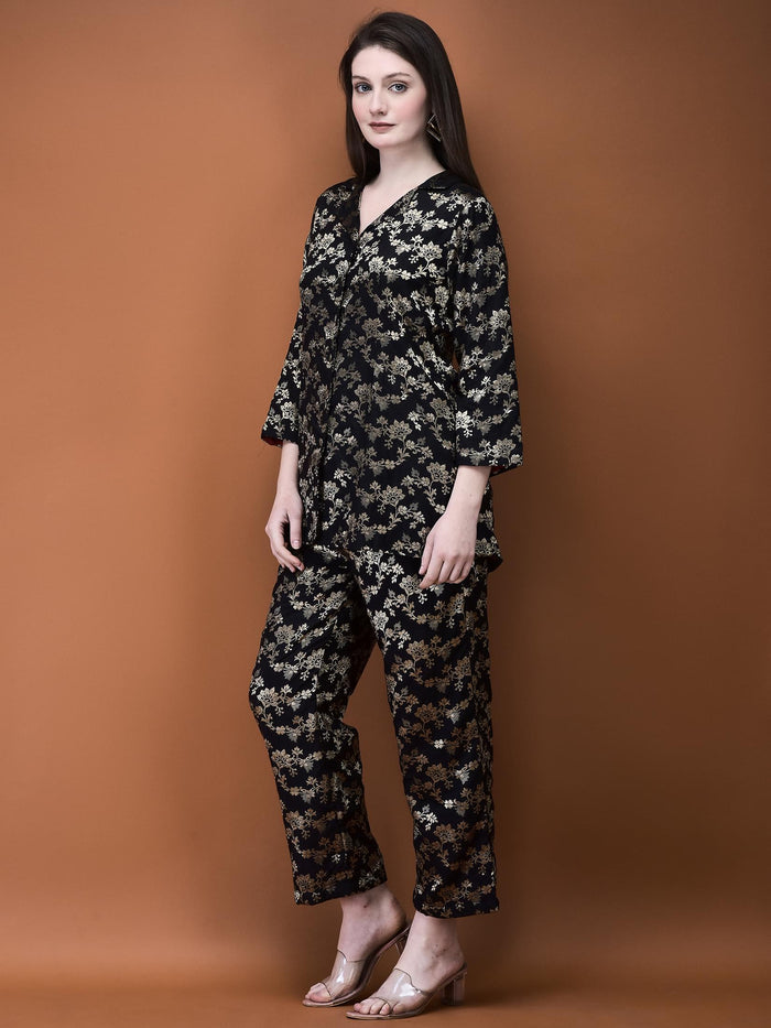 Women Jacquard Black Woven Co-Ord Set.