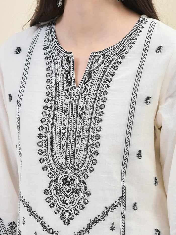 Women Jacquard Off White Solid Kurta Comfort Pant Dupatta.