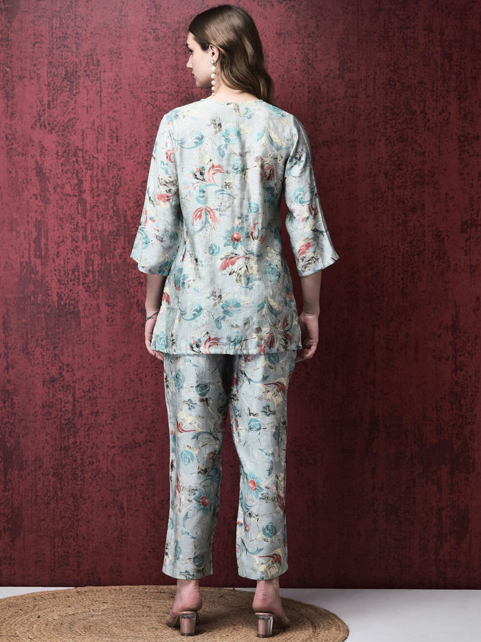 Women Khadi Silk Blue Floral Print Co-Ord Set.