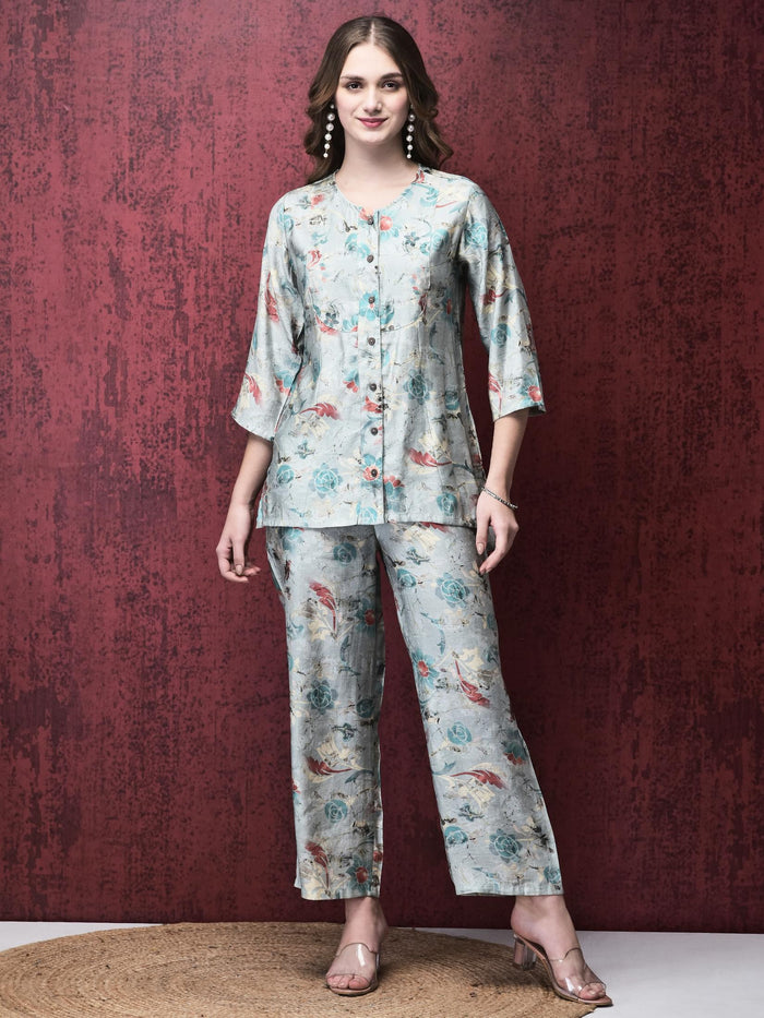 Women Khadi Silk Blue Floral Print Co-Ord Set.