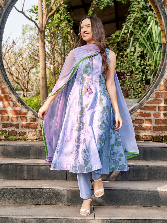 Women Light Blue Muslin Kurta Comfort Pant Dupatta.