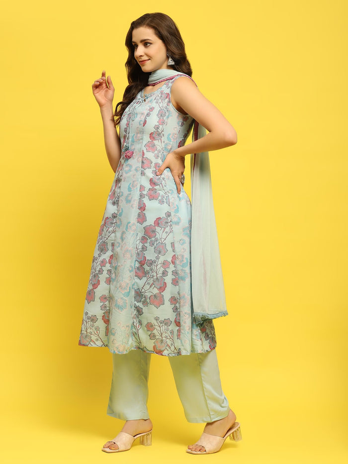 Women Light Blue Muslin Kurta Comfort Pant Dupatta.