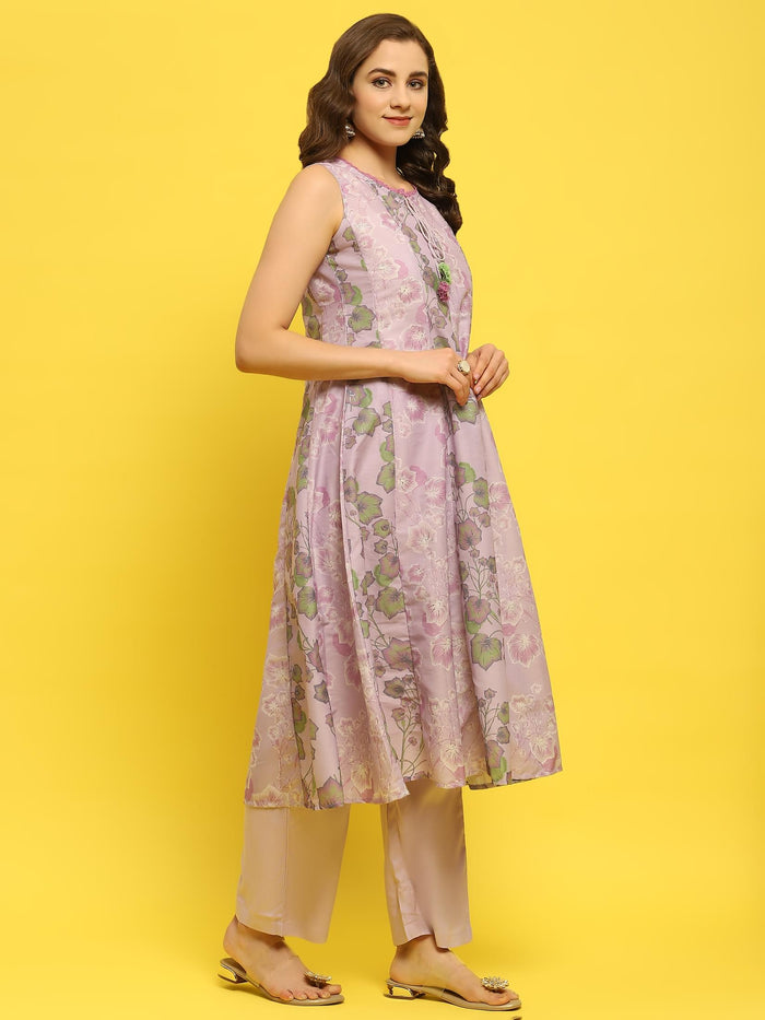 Women Lilac Muslin Kurta Comfort Pant Dupatta.