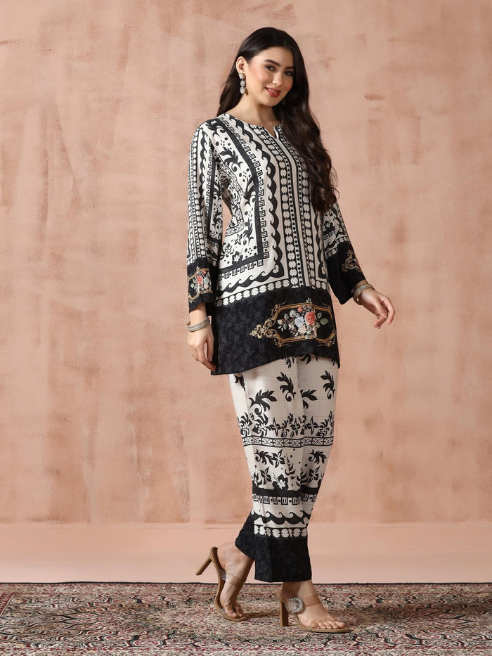 Women Liva Beige & Black Printed Kurta With Comfort Pant.