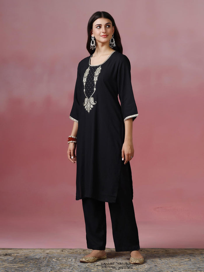 Women Liva Black Embroidered Kurta Comfort Pant Dupatta.