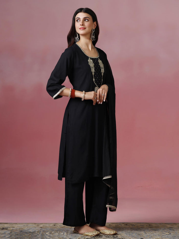 Women Liva Black Embroidered Kurta Comfort Pant Dupatta.