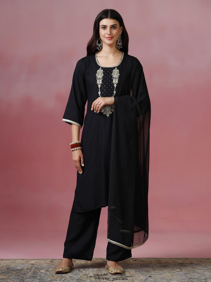 Women Liva Black Embroidered Kurta Comfort Pant Dupatta.