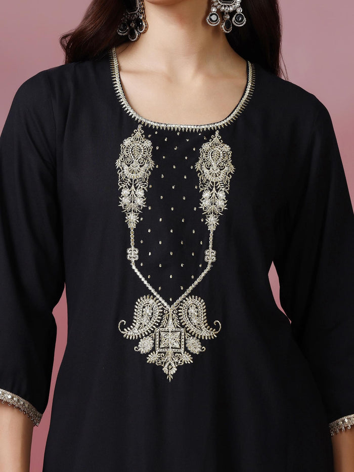 Women Liva Black Embroidered Kurta Comfort Pant Dupatta.