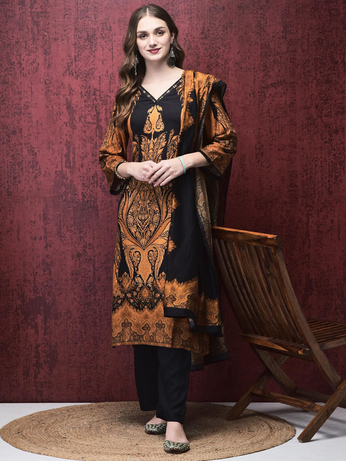 Women Liva Black Paisley Print Kurta Comfort Pant Dupatta.