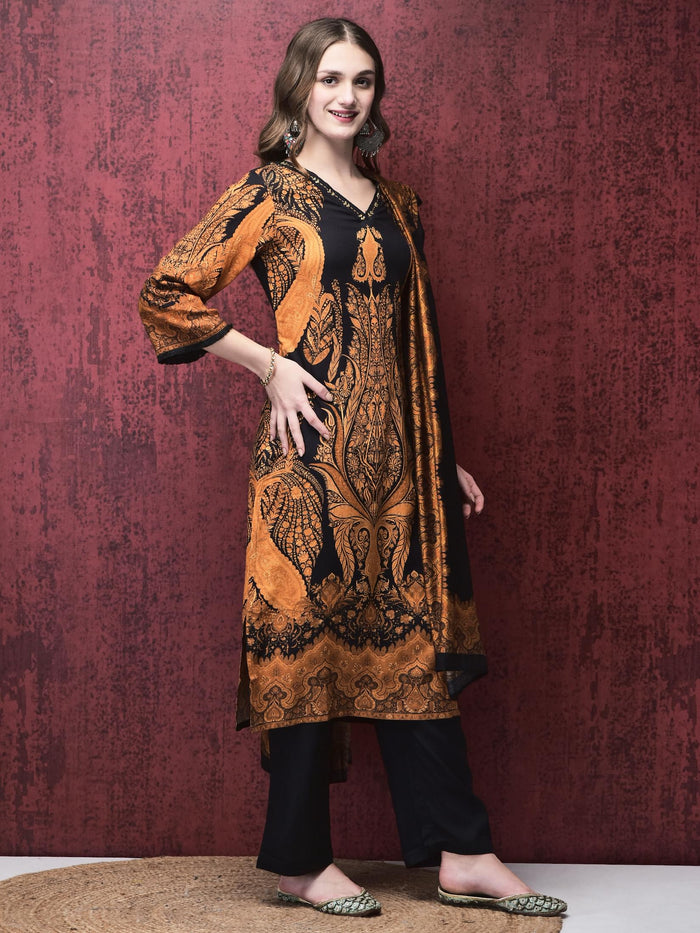 Women Liva Black Paisley Print Kurta Comfort Pant Dupatta.