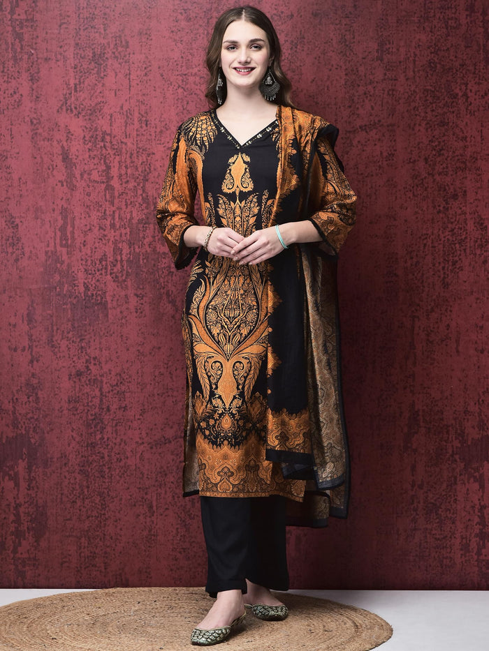 Women Liva Black Paisley Print Kurta Comfort Pant Dupatta.
