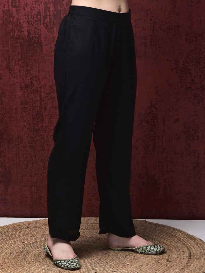 Women Liva Black Paisley Print Kurta Comfort Pant Dupatta.