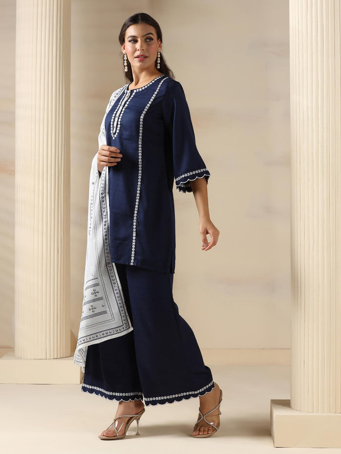 Women Liva Blue Embroidered Kurta Comfort Pant Dupatta.