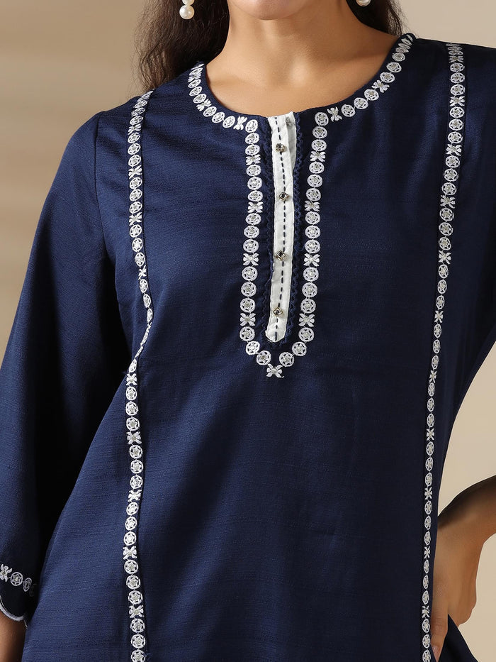 Women Liva Blue Embroidered Kurta Comfort Pant Dupatta.