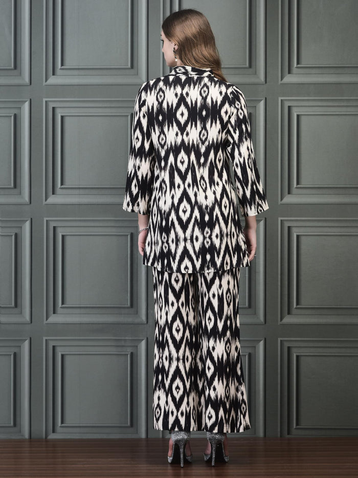 Women Liva Charcoal Off White Ikat Print Co-Ord Set.