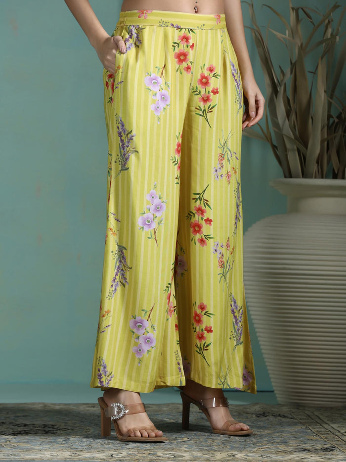 Women Liva Green Floral Print Co-Ord Set.