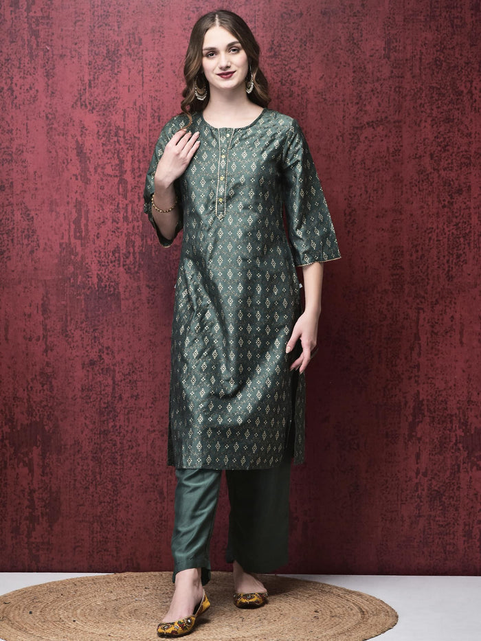 Women Liva Green Foil Print Kurta Comfort pant Dupatta.
