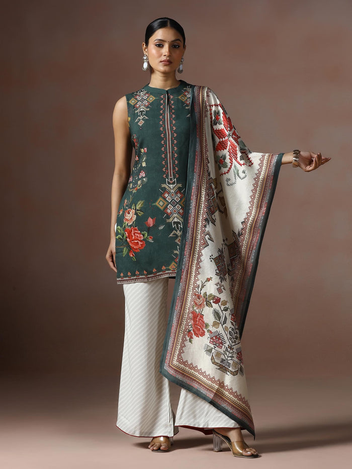 Women Liva Green Geometric Print Kurta Bell Bottom Dupatta.