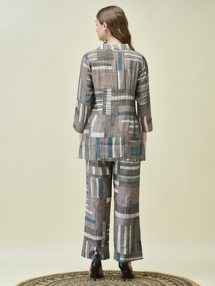 Women Liva Khadi Silk Grey Geometric Print Co-Ord Set.