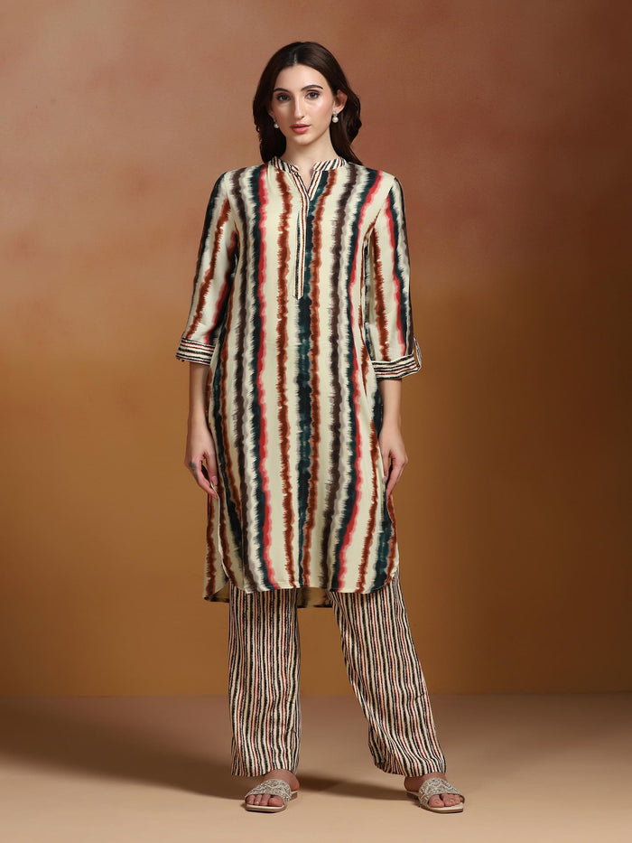 Women Liva Multicolor Printed Kurta With Comfort Pant.