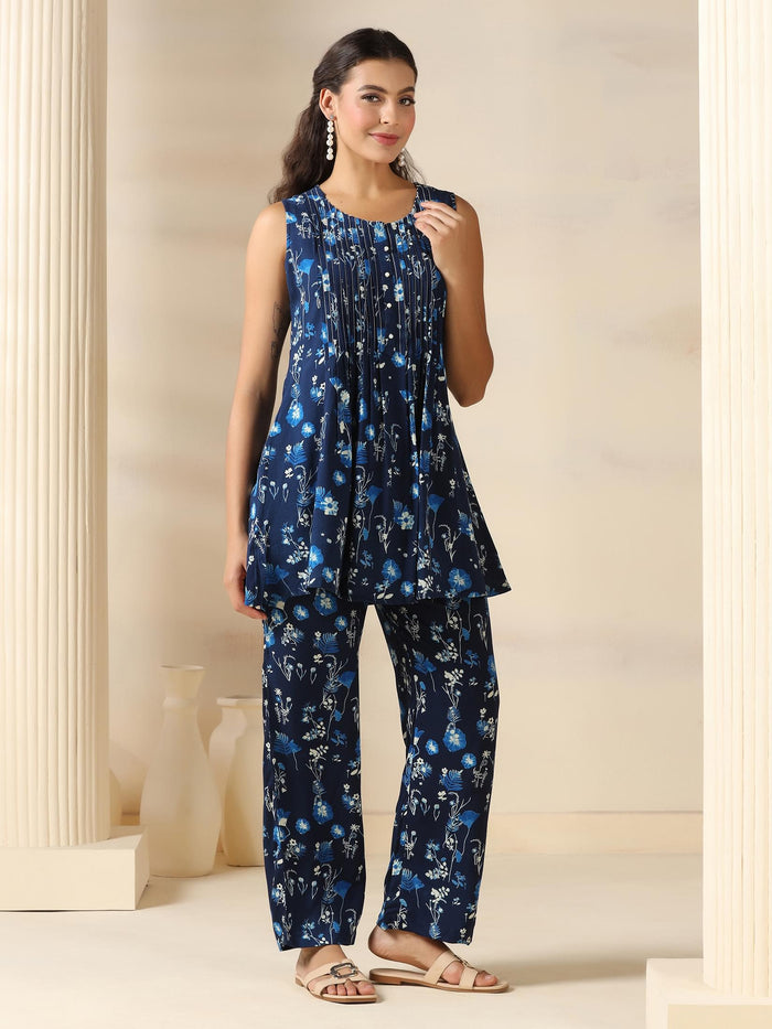 Women Liva Navy Blue Tropical Print Co-Ord Set.