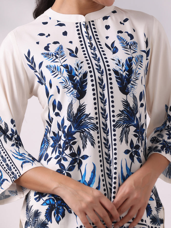 Women Liva Off White and Blue Floral Print Tunic