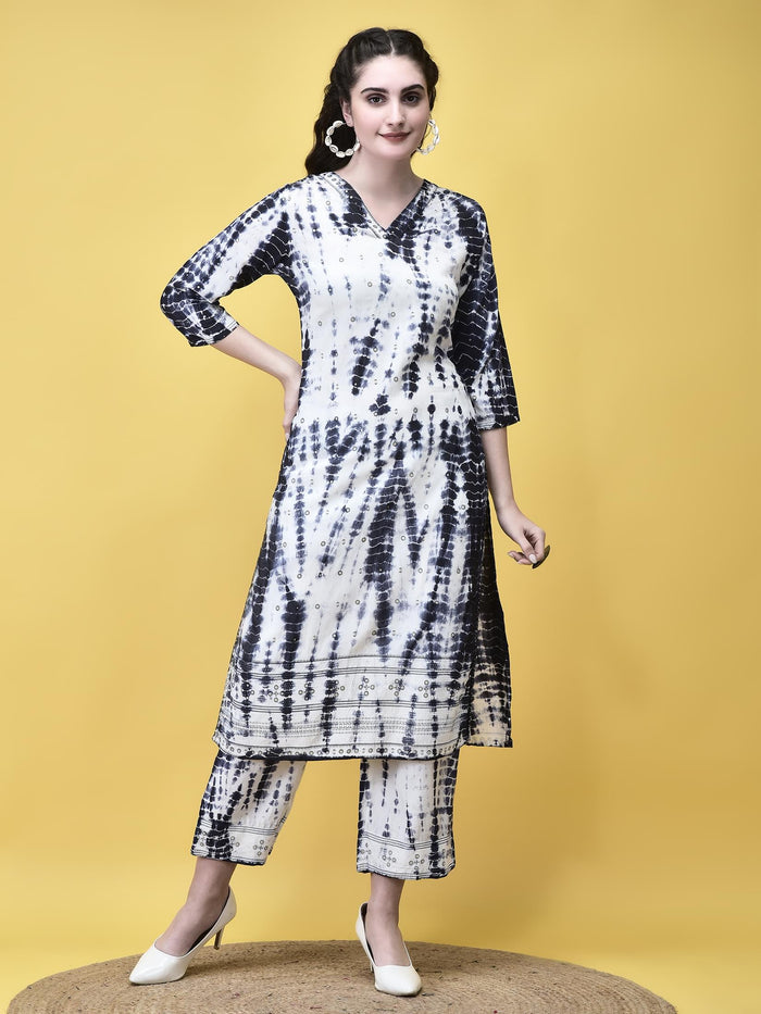Women Liva Off White and Blue Geometric Print Kurta With Comfort Pant.