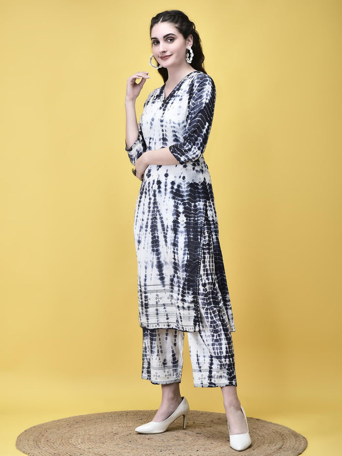 Women Liva Off White and Blue Geometric Print Kurta With Comfort Pant.