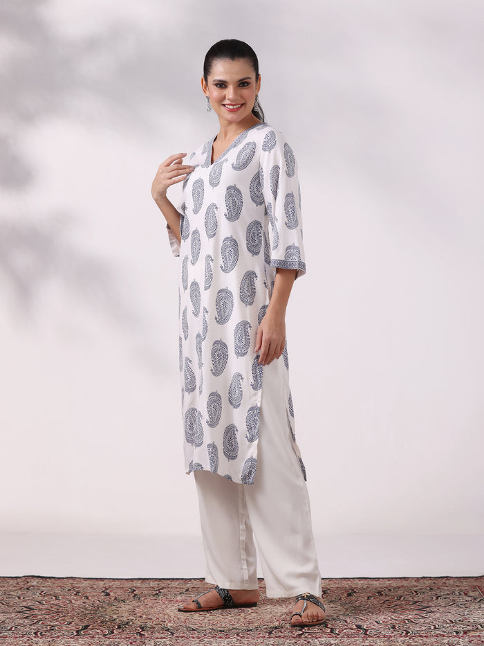 Women Liva Off White and Blue Printed Kurta