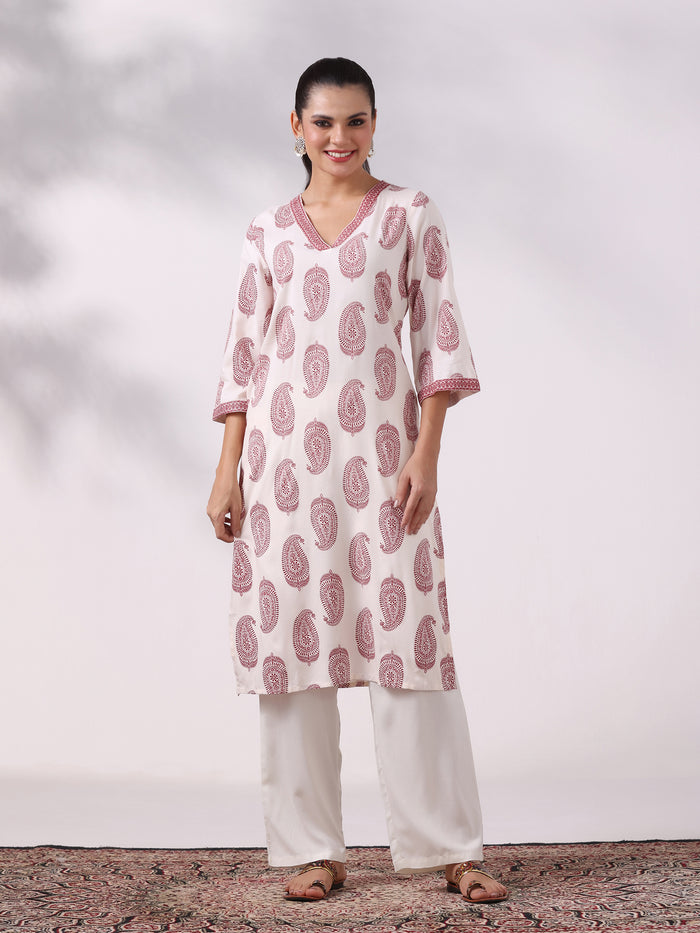 Women Liva Off White and Maroon Printed Kurta